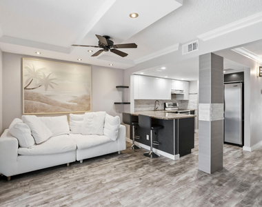 721 Se 1st Way - Photo Thumbnail 12