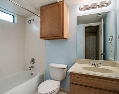 2415 Stutz Drive - Photo Thumbnail 16