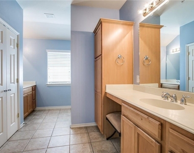 2415 Stutz Drive - Photo Thumbnail 14
