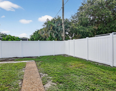 1544 Nw 9th Street - Photo Thumbnail 44