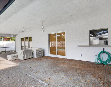 1544 Nw 9th Street - Photo Thumbnail 39