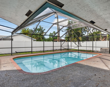 1544 Nw 9th Street - Photo Thumbnail 38