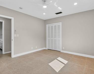 1544 Nw 9th Street - Photo Thumbnail 23