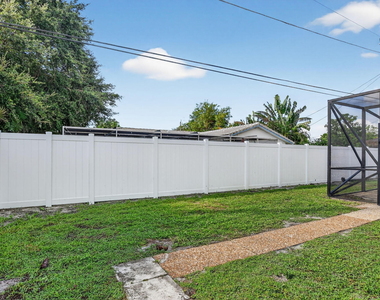 1544 Nw 9th Street - Photo Thumbnail 45