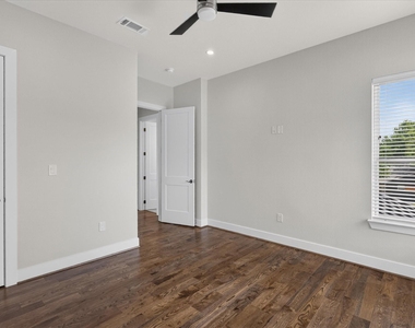 3061 Selma Lane - Photo Thumbnail 7