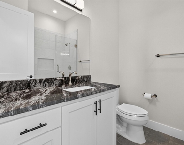 3061 Selma Lane - Photo Thumbnail 15