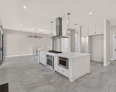 3061 Selma Lane - Photo Thumbnail 3