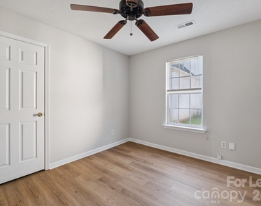 5237 Timbertop Lane - Photo Thumbnail 9