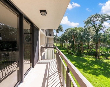 2101 Marina Isle Way - Photo Thumbnail 10