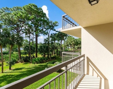 2101 Marina Isle Way - Photo Thumbnail 15