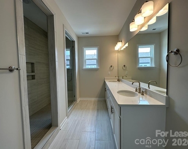 9233 Harwen Lane - Photo Thumbnail 12