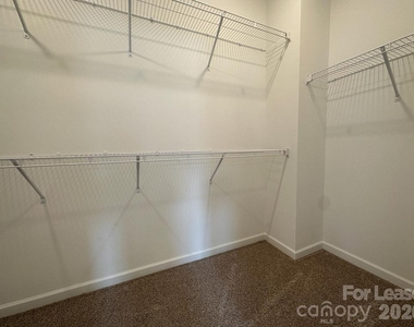 9233 Harwen Lane - Photo Thumbnail 16