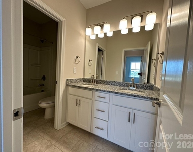 9233 Harwen Lane - Photo Thumbnail 21
