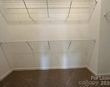 9233 Harwen Lane - Photo Thumbnail 15
