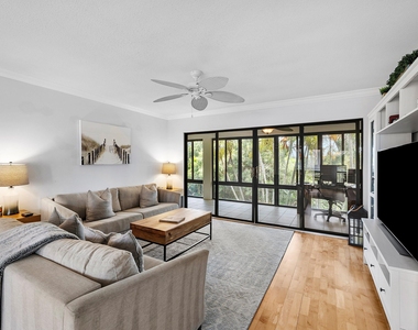 4022 B Quail Ridge Dr N - Photo Thumbnail 9
