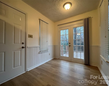 6428 Whitewater Drive - Photo Thumbnail 6