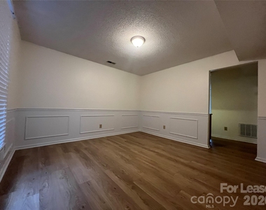 6428 Whitewater Drive - Photo Thumbnail 7