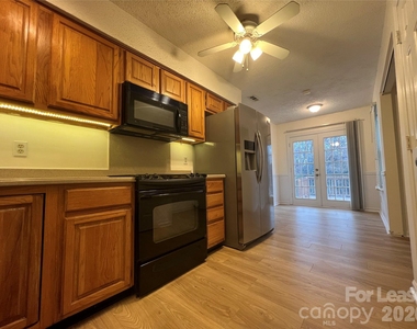 6428 Whitewater Drive - Photo Thumbnail 3