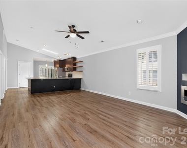 1736 Parsons Street - Photo Thumbnail 3