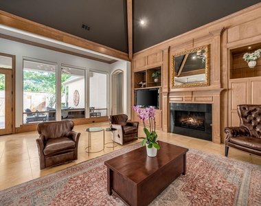 6049 Arrowhead Drive - Photo Thumbnail 17