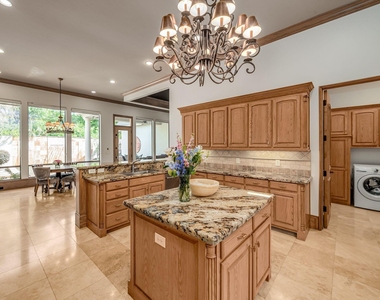 6049 Arrowhead Drive - Photo Thumbnail 2