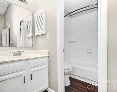 8203 Golf Ridge Drive - Photo Thumbnail 22