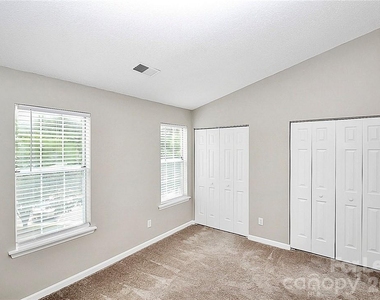 8203 Golf Ridge Drive - Photo Thumbnail 16