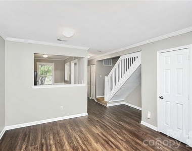 8203 Golf Ridge Drive - Photo Thumbnail 12