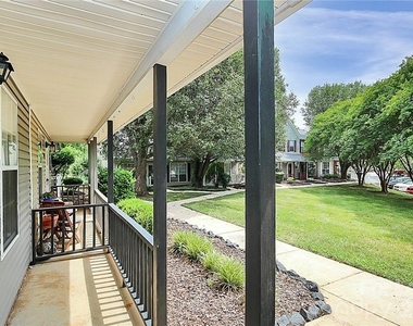 8203 Golf Ridge Drive - Photo Thumbnail 2