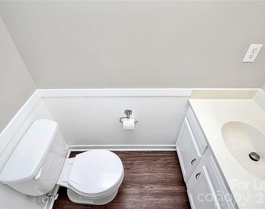 8203 Golf Ridge Drive - Photo Thumbnail 14