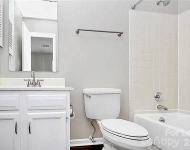 8203 Golf Ridge Drive - Photo Thumbnail 18