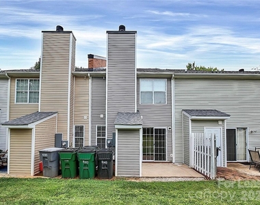 8203 Golf Ridge Drive - Photo Thumbnail 28