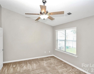 8203 Golf Ridge Drive - Photo Thumbnail 19