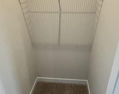 5013 Griers Hill Drive - Photo Thumbnail 20