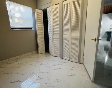 3630 Sw 46th Avenue - Photo Thumbnail 25