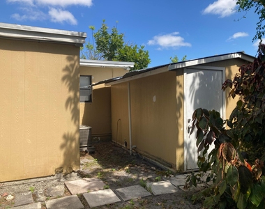 3630 Sw 46th Avenue - Photo Thumbnail 29