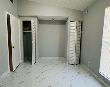 3630 Sw 46th Avenue - Photo Thumbnail 26