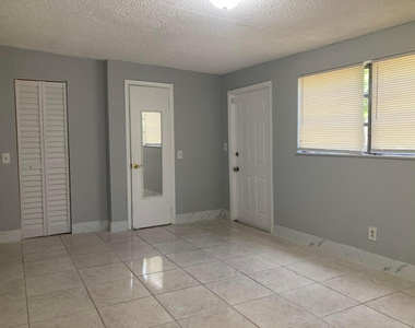 3630 Sw 46th Avenue - Photo Thumbnail 19