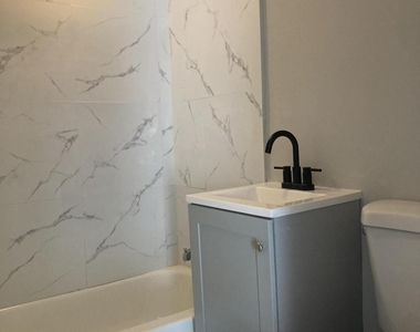 3630 Sw 46th Avenue - Photo Thumbnail 12