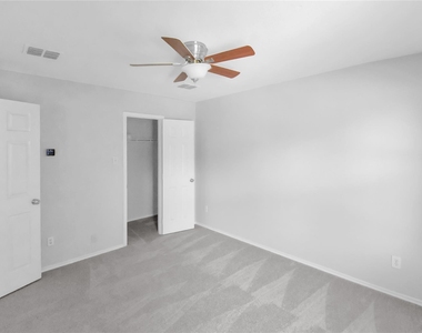2905 Frontier Lane - Photo Thumbnail 17