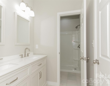 5417 Skycrest Drive - Photo Thumbnail 12