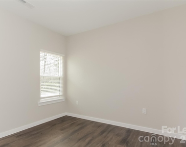 5417 Skycrest Drive - Photo Thumbnail 8
