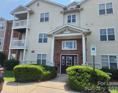 10522 Hill Point Court - Photo Thumbnail 1