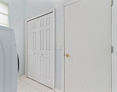 435 Sw Jefferson Circle - Photo Thumbnail 35