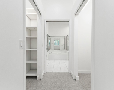 435 Sw Jefferson Circle - Photo Thumbnail 24