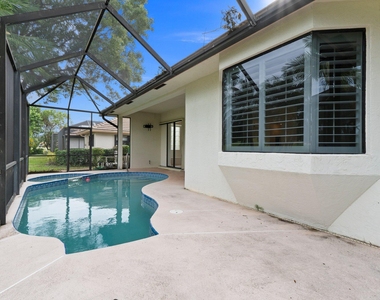 435 Sw Jefferson Circle - Photo Thumbnail 41