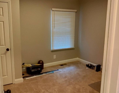 314 N Linwood Avenue - Photo Thumbnail 5