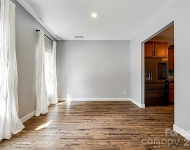 440 Battery Circle - Photo Thumbnail 4