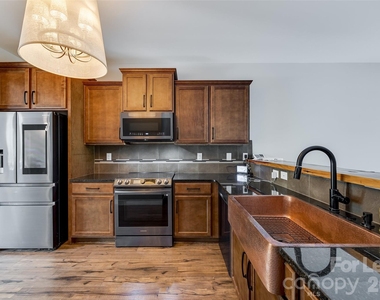 440 Battery Circle - Photo Thumbnail 7