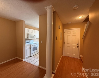 17428 Tuscany Lane - Photo Thumbnail 2
